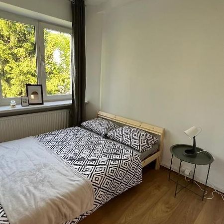 Comfy, Nice And Small Room In Krakow Bagian luar foto