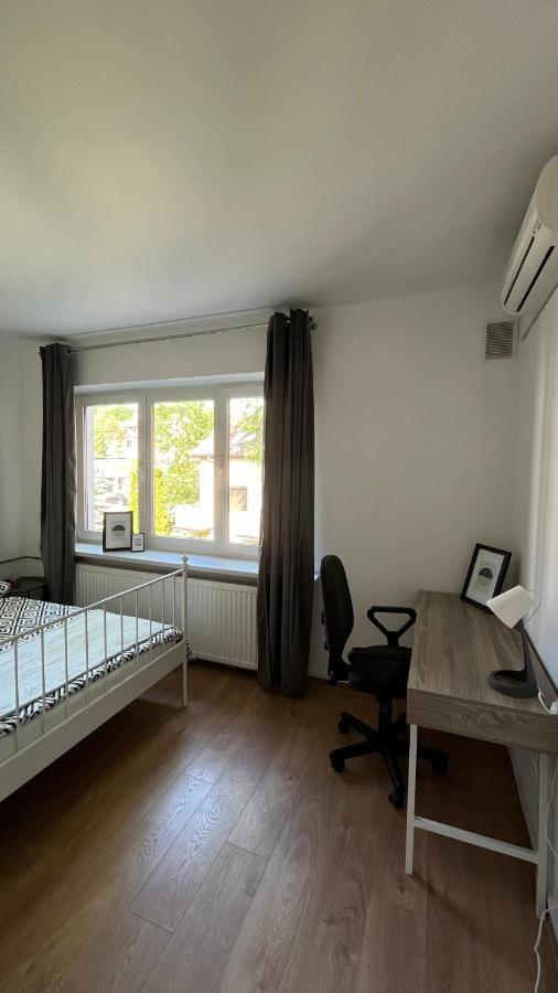 Comfy, Nice And Small Room In Krakow Bagian luar foto